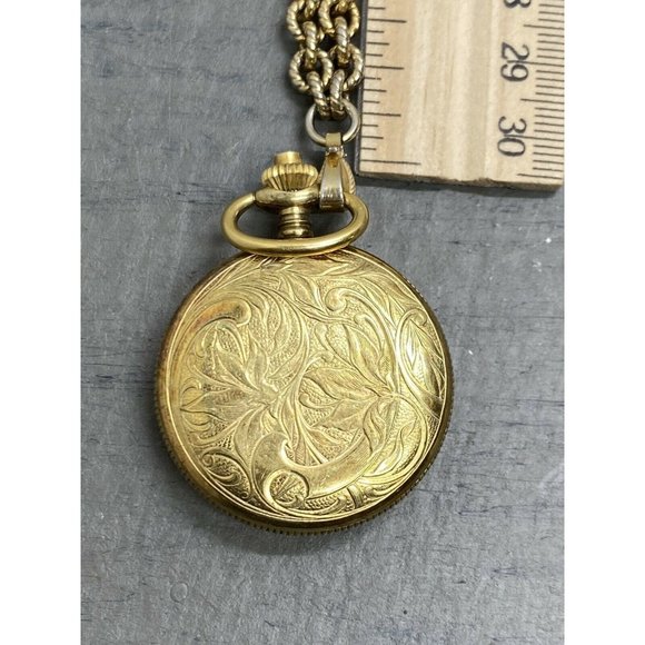 Vintage Caravelle by Bulova Full Hunter Gold-Toned 17J Jewel Ladies Pocket Watch - Picture 6 of 8